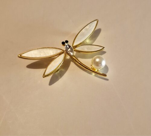 beautiful dragonfly gold plated brooch