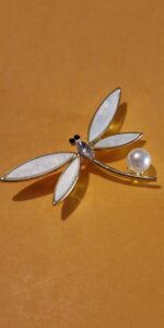 beautiful dragonfly gold plated brooch