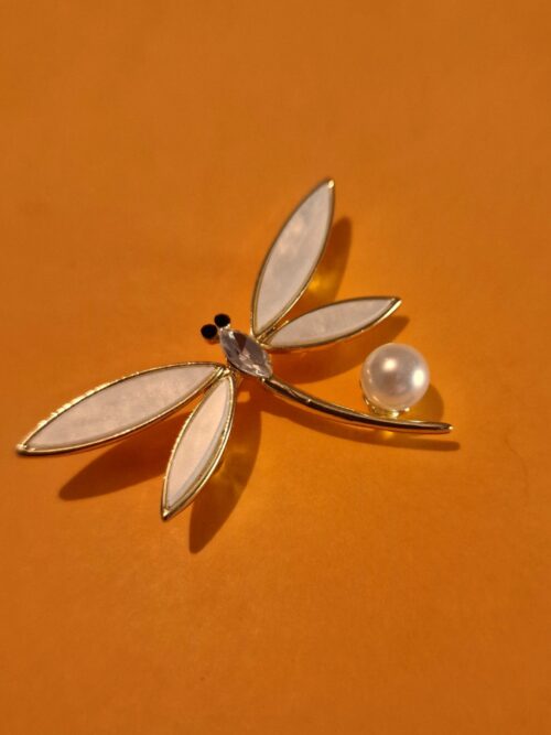 beautiful dragonfly gold plated brooch
