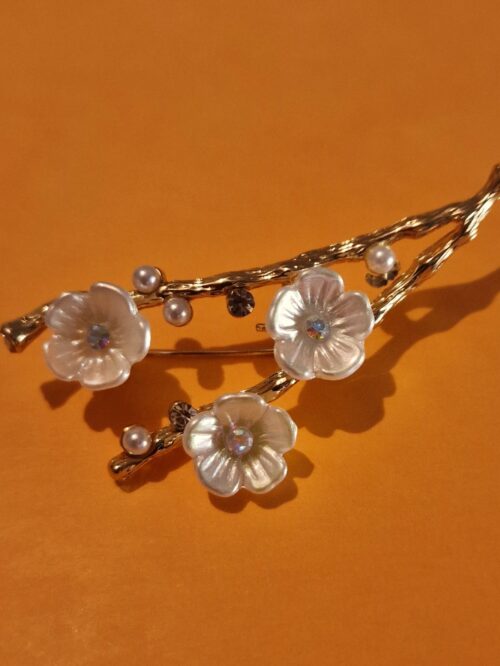 flower twig brooch