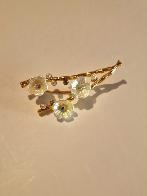 flower twig brooch