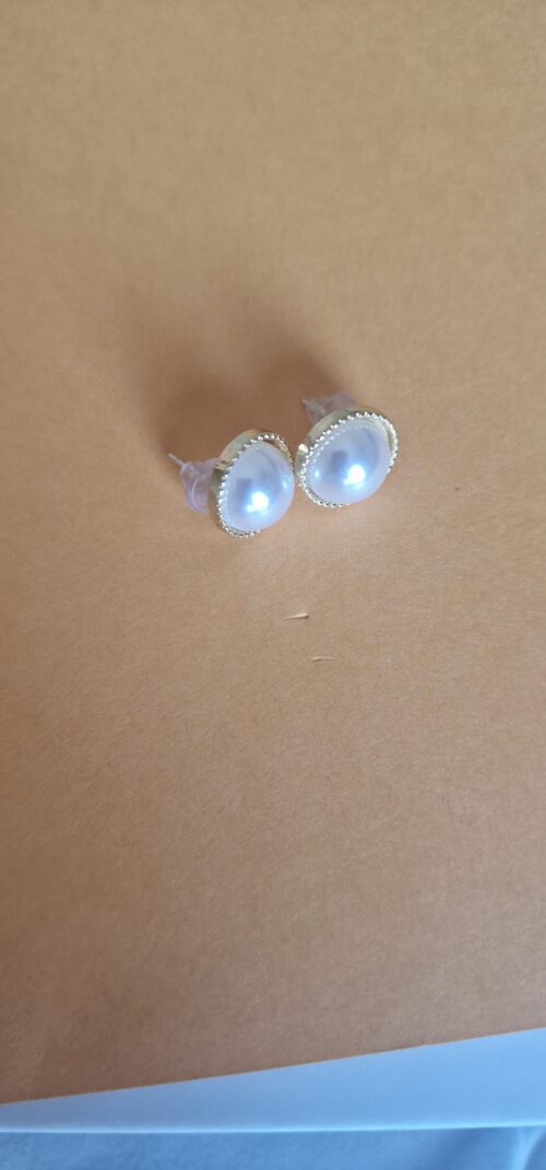 Gold Pearl Earrings - Image 3